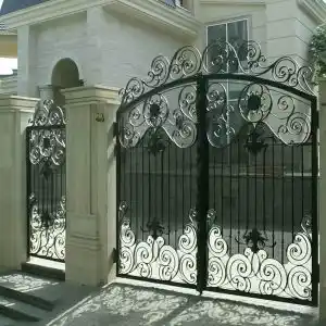 درب آهنی ورودی ساختمان