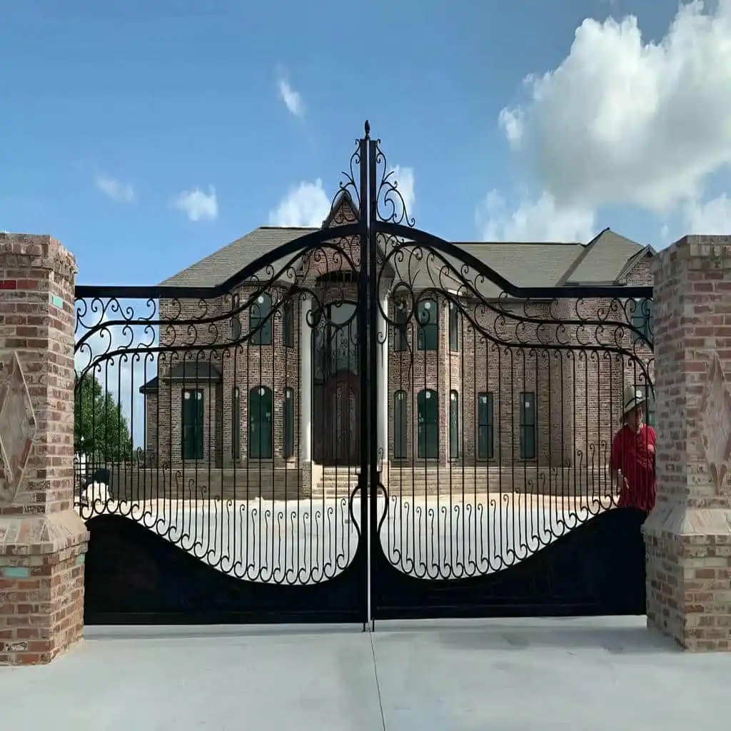 قیمت روز درب پارکینگ فلزی ساده و شیک