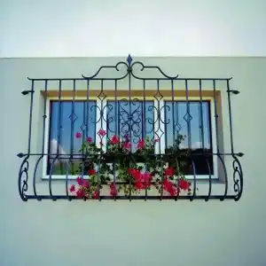 عکس و نمونه مدل های حفاظ پنجره &ndash; انتخاب بهترین حفاظ برای امنیت و زیبایی منزل شما