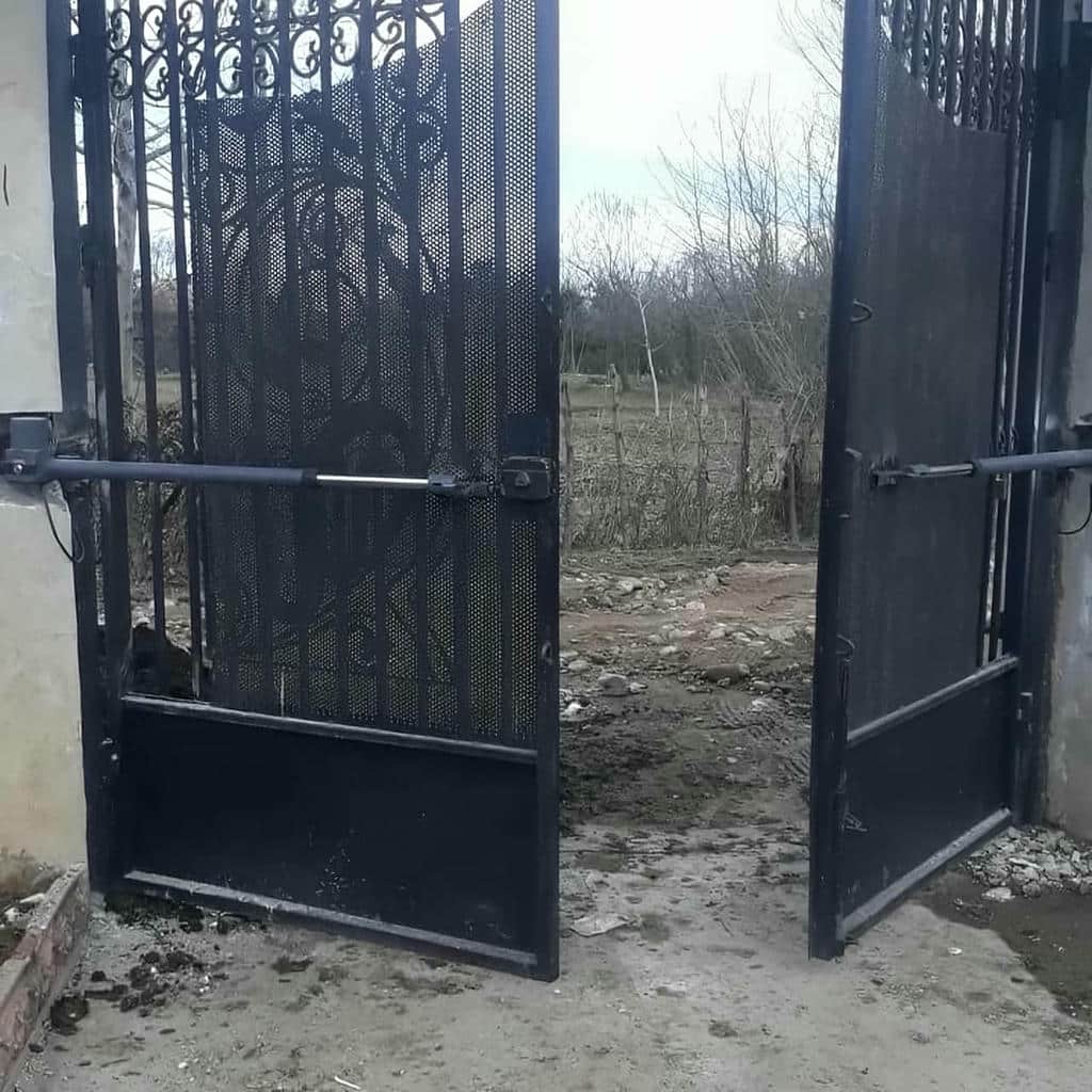 نصب جک درب پارکینگ اتوماتیک در همدان