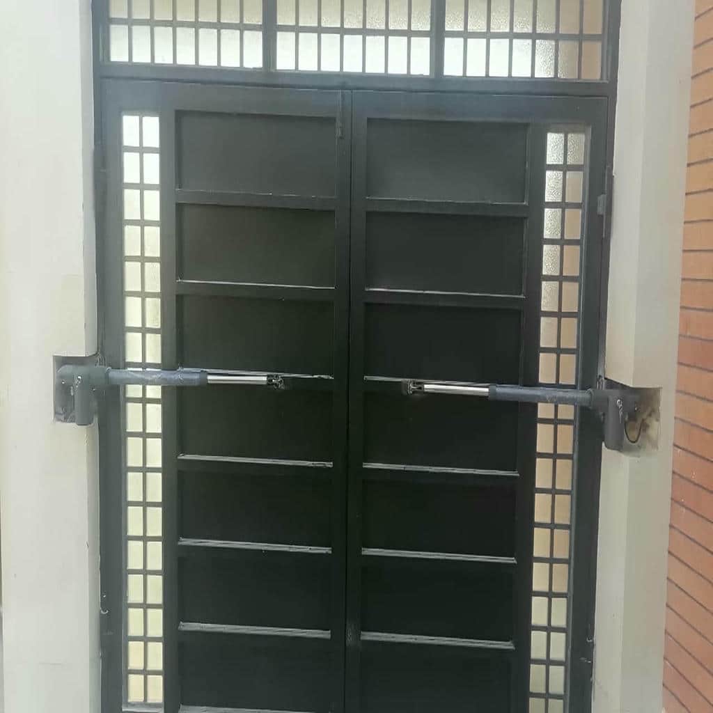 جک درب پارکینگ در یاسوج