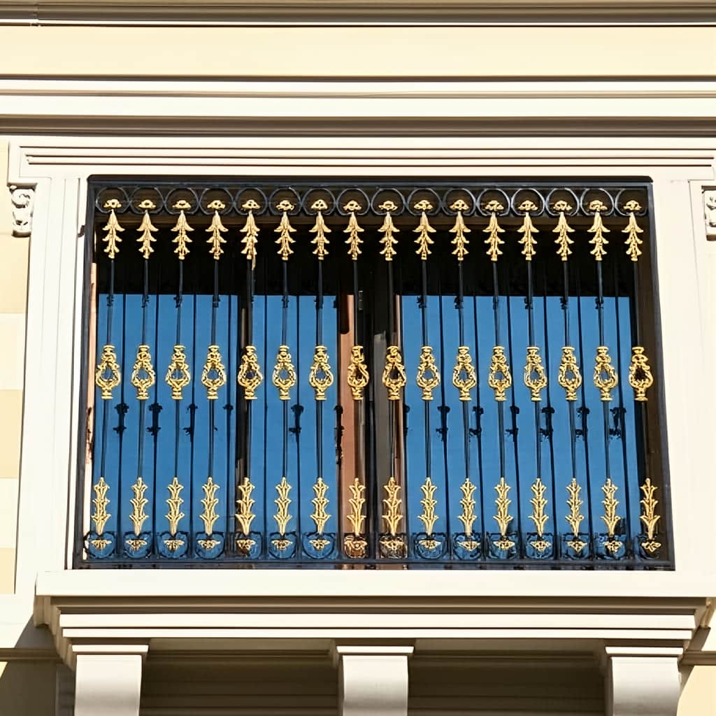 فروش حفاظ پنجره بازشو در گنبدکاووس