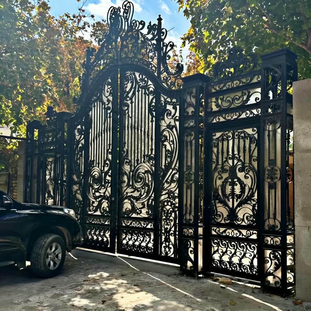 خرید درب حیاط کلاسیک در نظرآباد