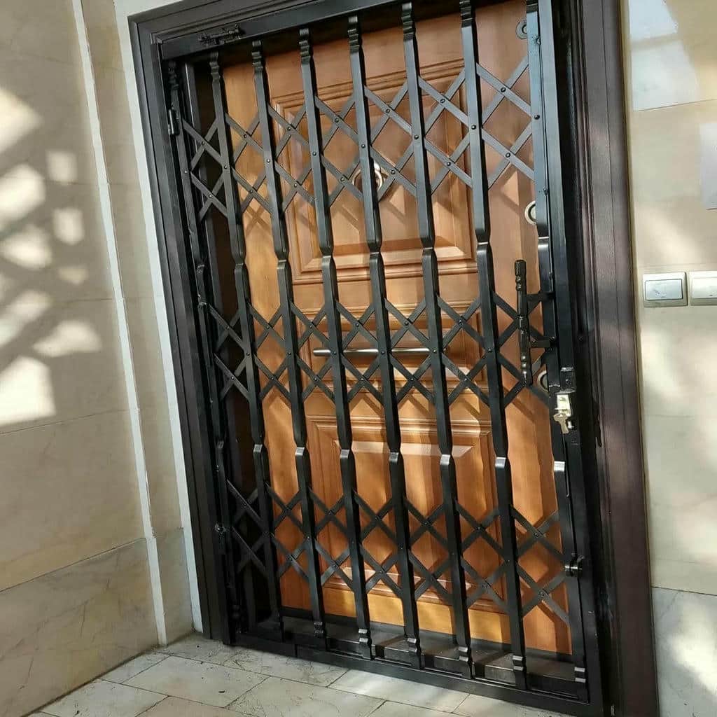 خرید درب آکاردئونی تمام گل در اهواز