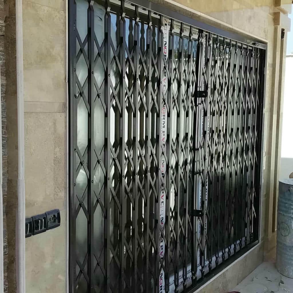 خرید درب آکاردئونی خطوط در قائمشهر