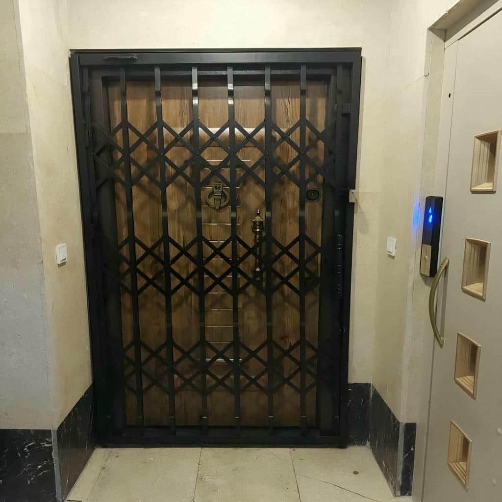 کارخانه درب آکاردئونی تاشو کمجا در شیراز کارخانه درب آکاردئونی تاشو کمجا در شیراز
