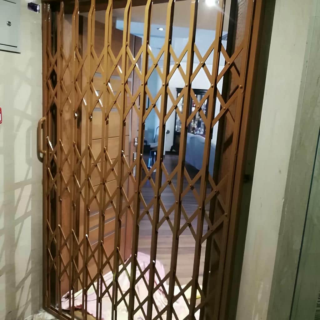 خرید درب آکاردئونی تمام گل در بندر دیلم