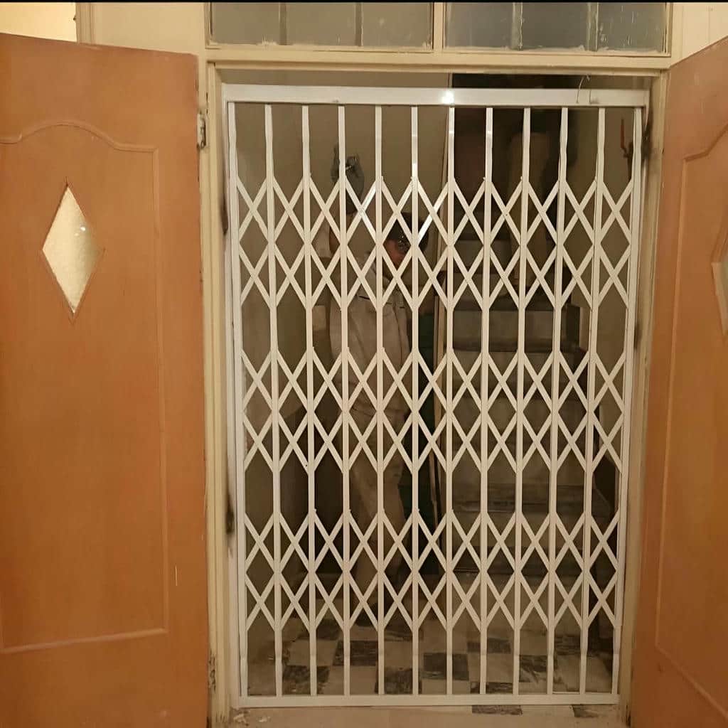 فروش درب آکاردئونی سه گل در رشت