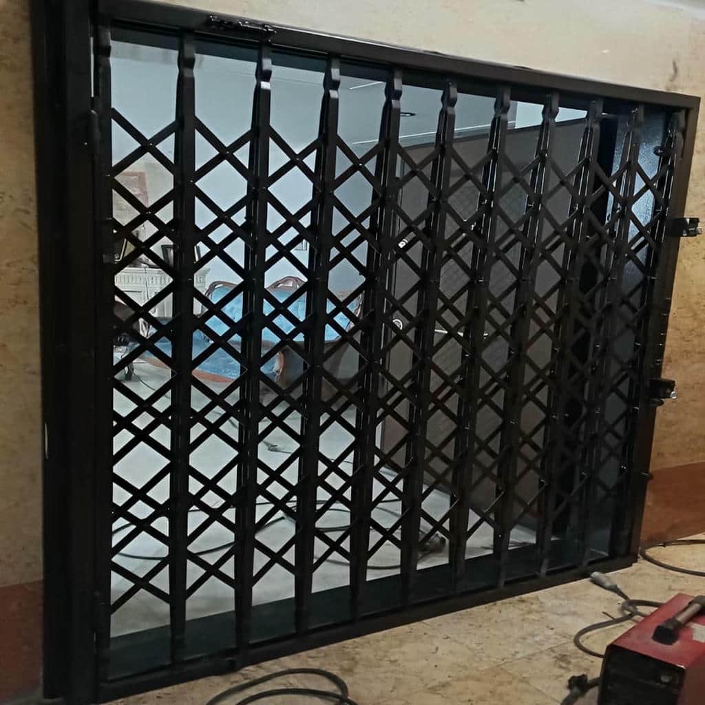 فروش درب آکاردئونی ضدزنگ در اراک