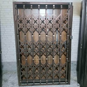 درب آکاردئونی در لواسان