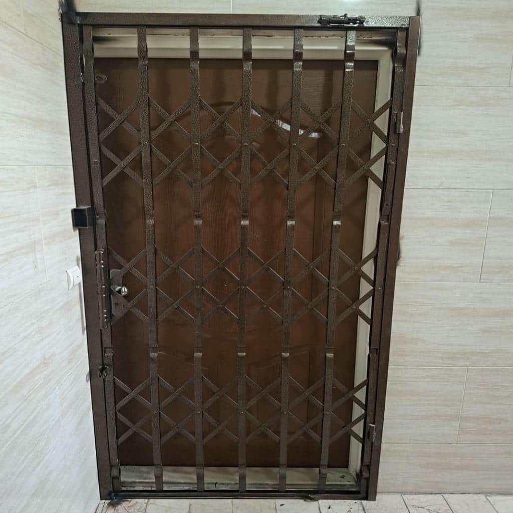 قیمت درب آکاردئونی سه گل در کاشان