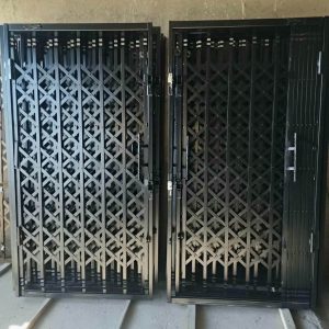 درب آکاردئونی در فردیس کرج