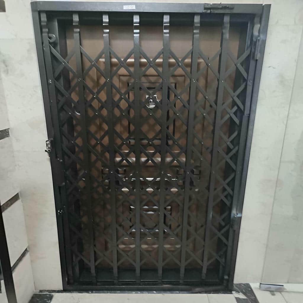 قیمت درب آکاردئونی سه گل در شیراز