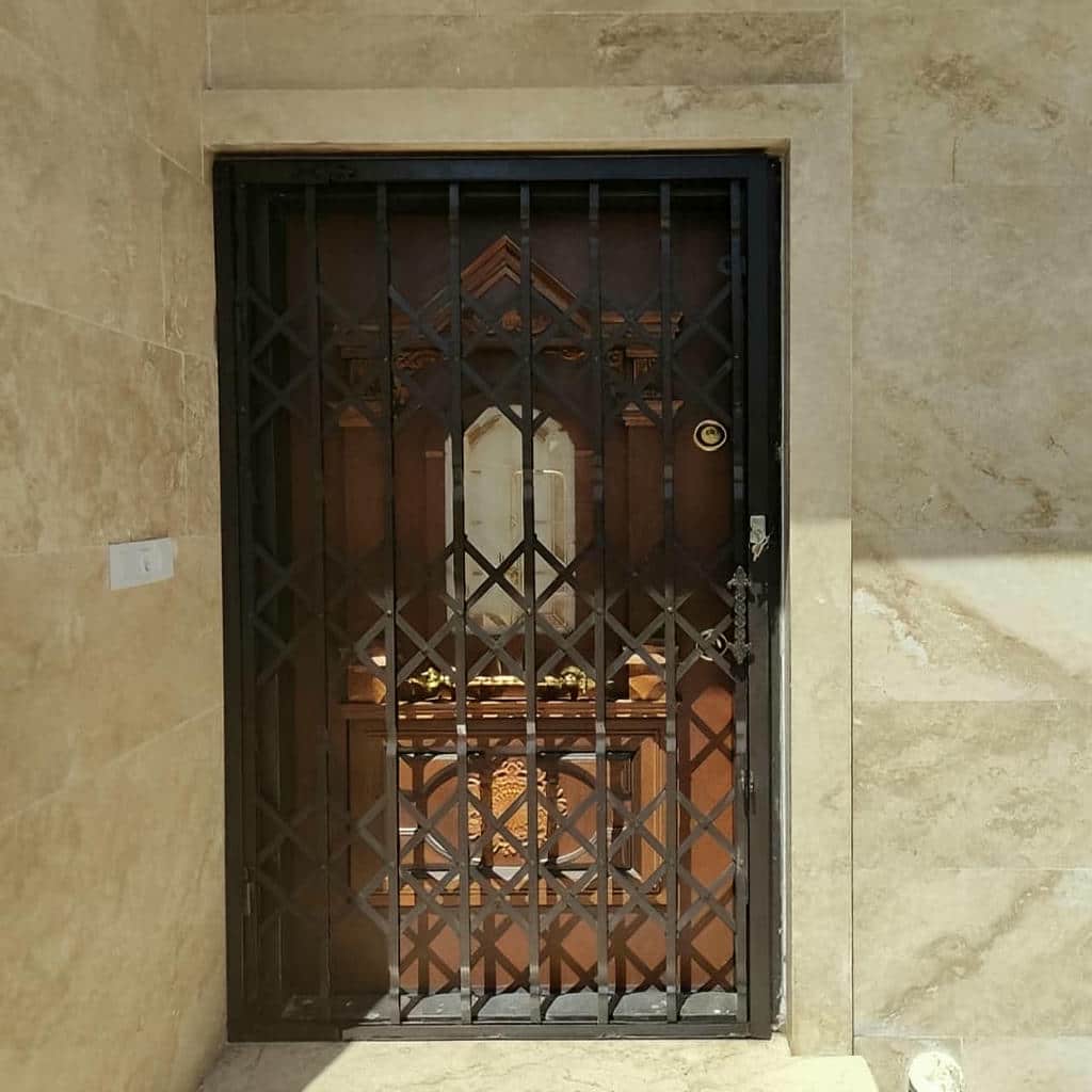 قیمت درب آکاردئونی تمام گل در دماوند