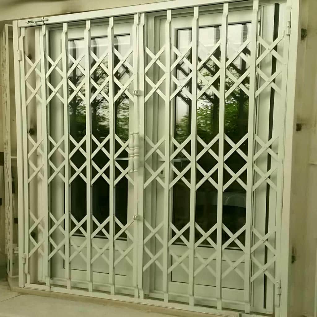 فروش درب آکاردئونی تمام گل در محمودآباد