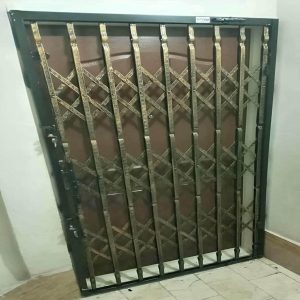 درب آکاردئونی در ایلام