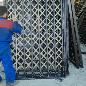 درب آکاردئونی در اندیشه