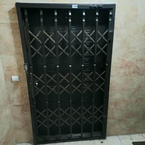 درب آکاردئونی در طالقان