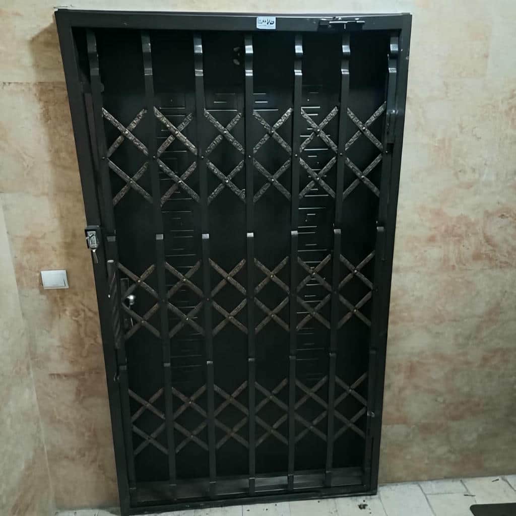 درب آکاردئونی در طالقان