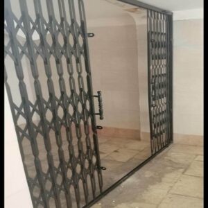 درب آکاردئونی در بابل