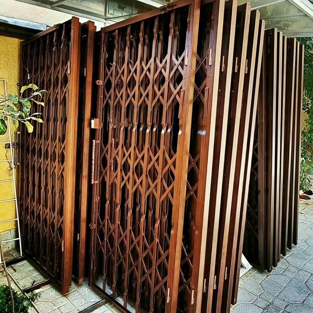 کارخانه درب آکاردئونی یراق ایمن در آمل