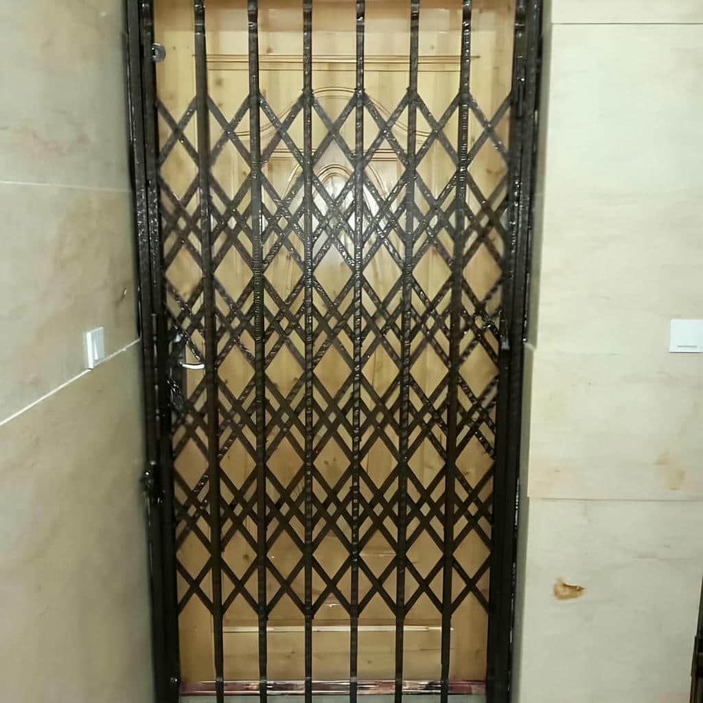 قیمت درب آکاردئونی سه گل در سیرجان
