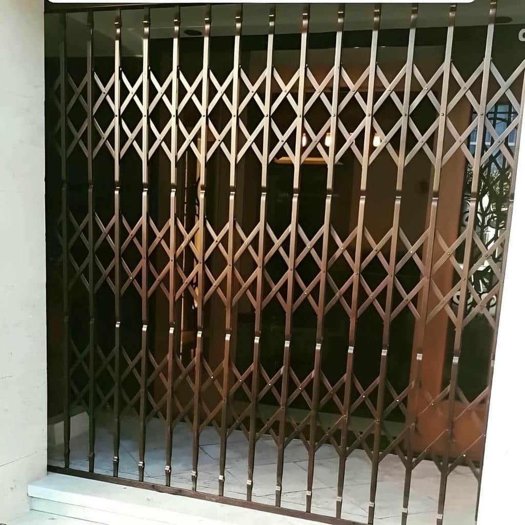 کارخانه درب آکاردئونی یراق ایمن در قائمشهر