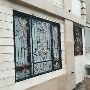 حفاظ پنجره در بندر انزلی