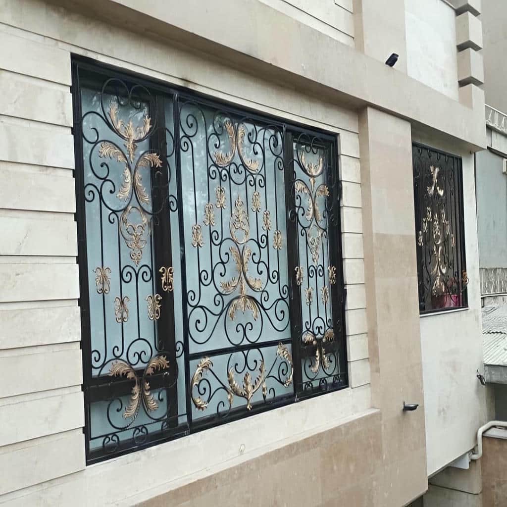 حفاظ پنجره در بندر انزلی
