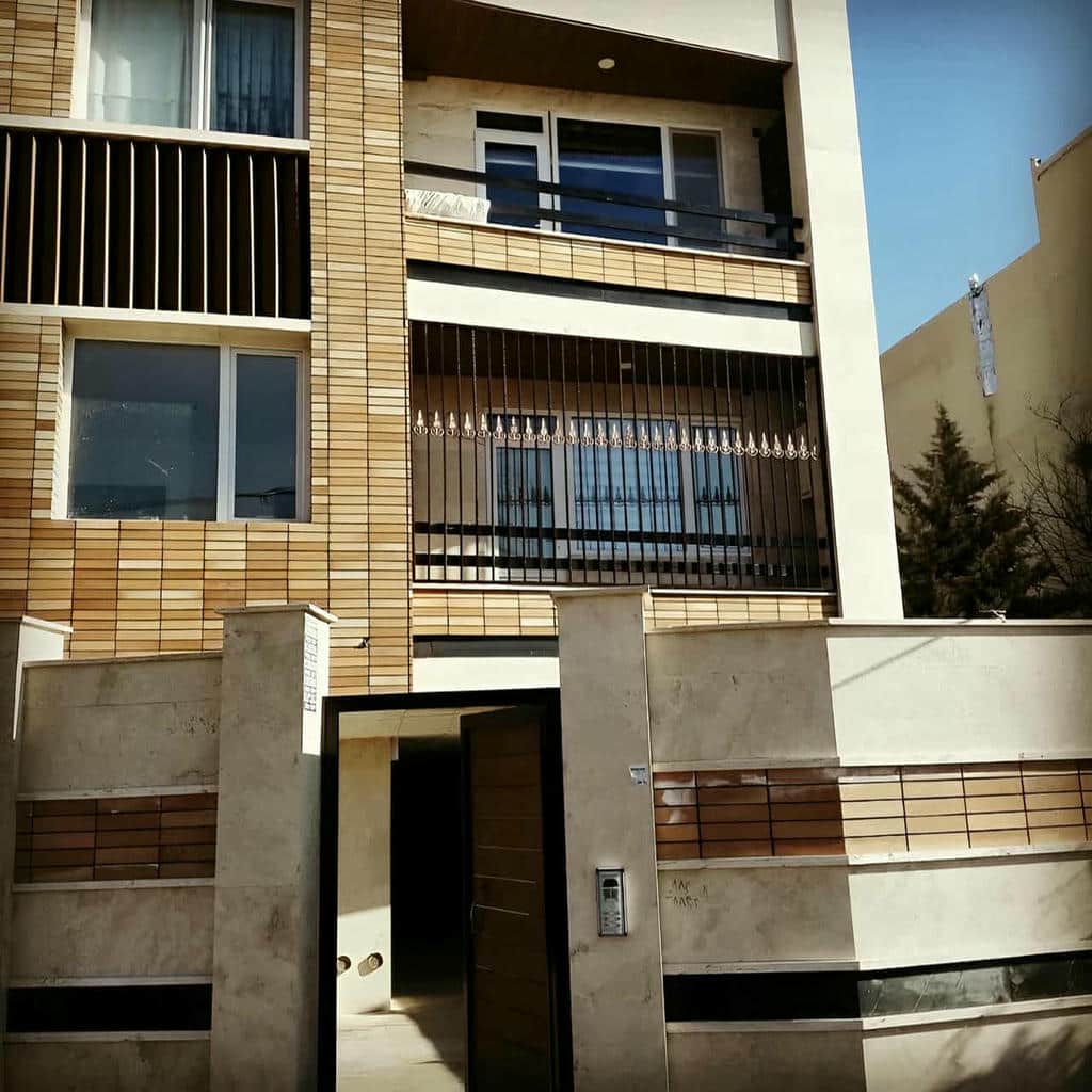 خرید حفاظ پنجره طرح مربعی در کیش
