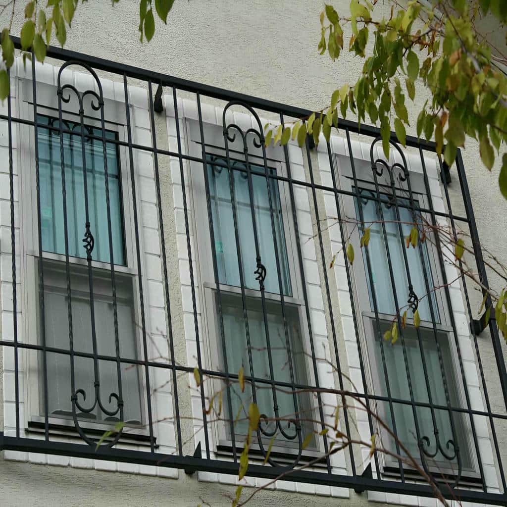 نصب حفاظ پنجره مربعی در سمنان