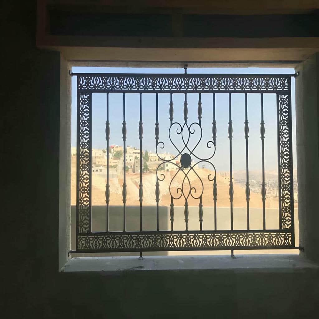 خرید حفاظ پنجره فرفورژه مدرن در لواسان