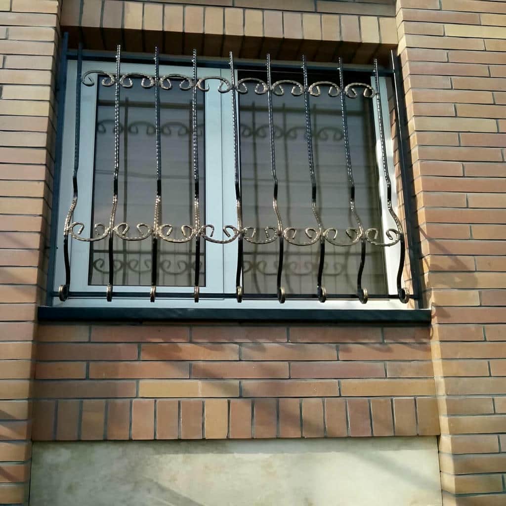خرید حفاظ پنجره طرح مربعی در طالقان