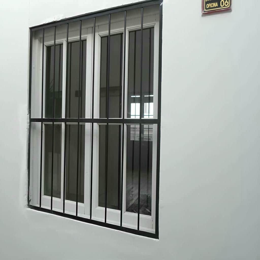 window-guard-iron-fence-wrought-iron-hg حفاظ پنجره در کمال شهر