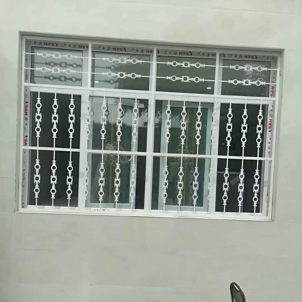 نصب حفاظ پنجره مربعی در بجنورد