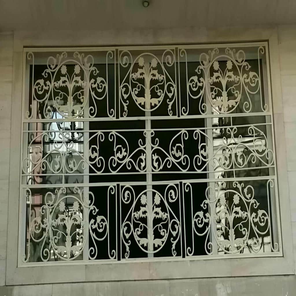 نصب حفاظ پنجره طرح مربعی در فردیس کرج