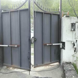 جک درب پارکینگ در استان گیلان