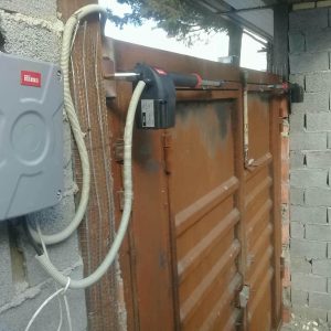 جک درب پارکینگ در بندر بوشهر