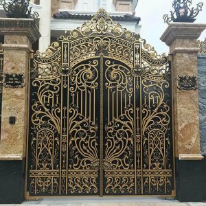 درب حیاط در نظرآباد