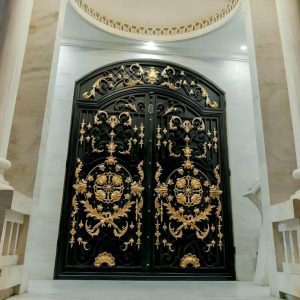 درب حیاط در نسیم شهر