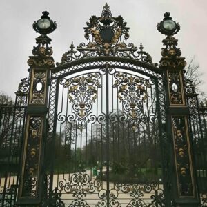 درب حیاط در کاشان