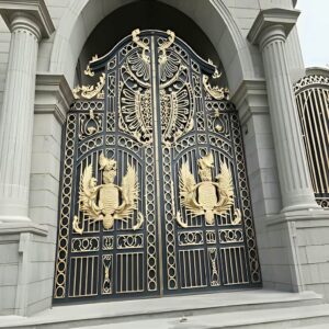 درب حیاط در قزوین