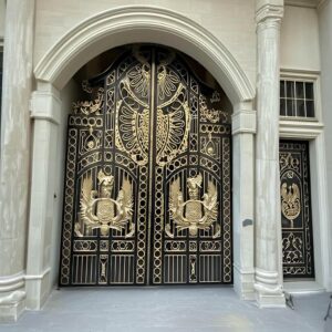 درب حیاط در چابهار