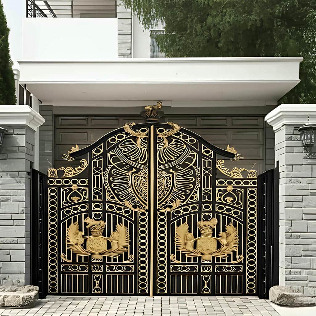 درب حیاط در قشم