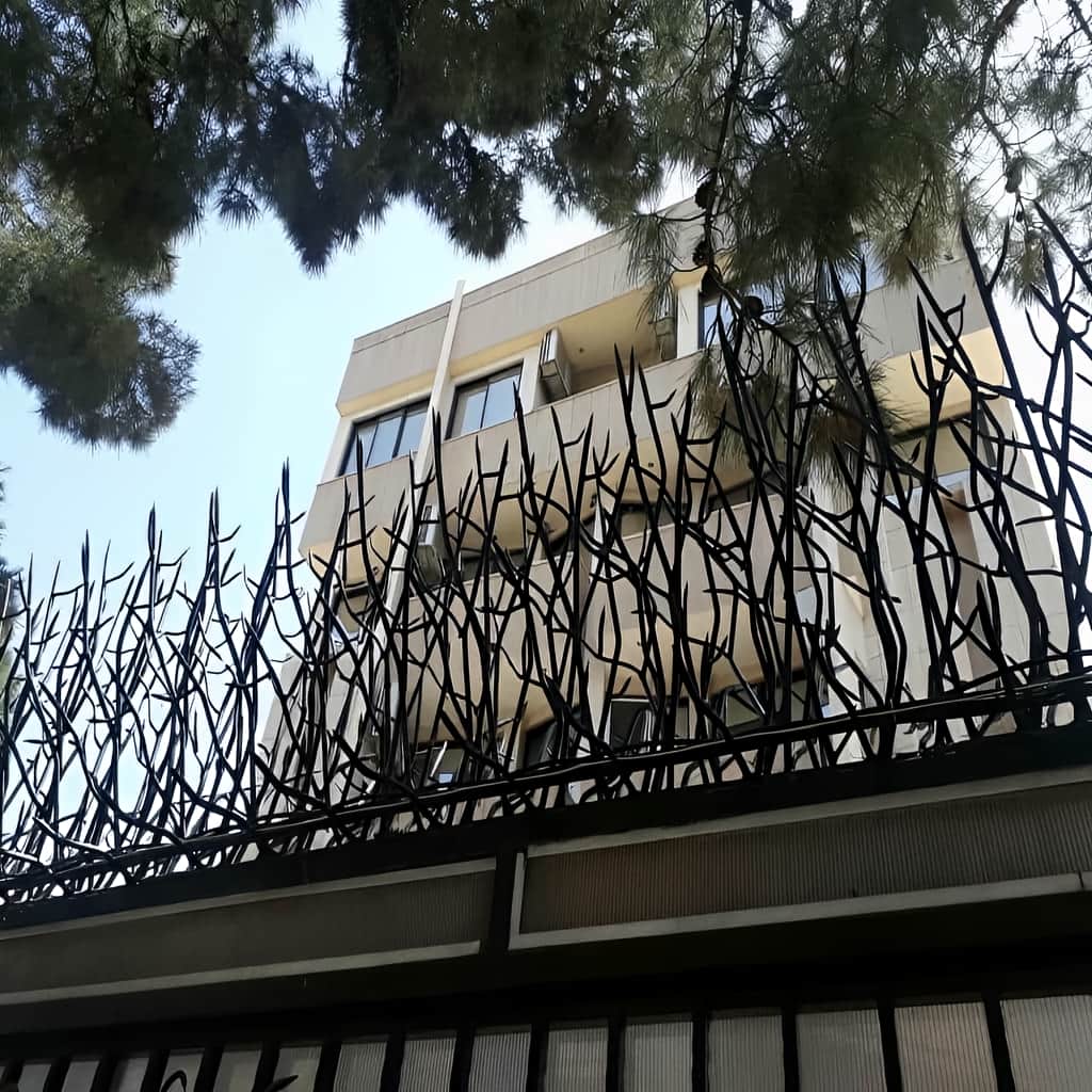 قیمت حفاظ بوته ای دیوار بر اساس تراکم و ارتفاع