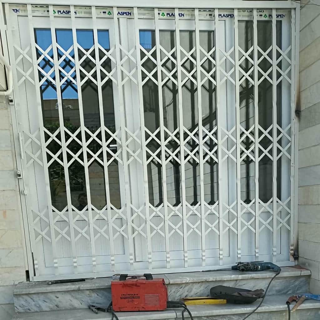 ویژگی های درب آکاردئونی استاندارد برای انتخاب مدل مقاوم و مطمئن