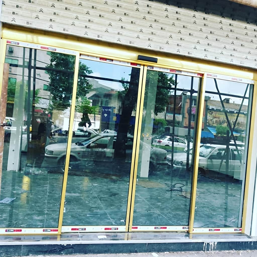 نصب درب اتوماتیک شیشه ای بیمارستانی سنسور حرکت با فتوسل ایمنی