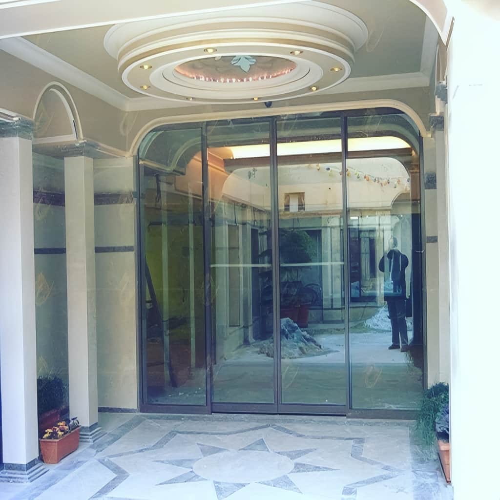 سفارش درب اتوماتیک شیشه ای برای اداره