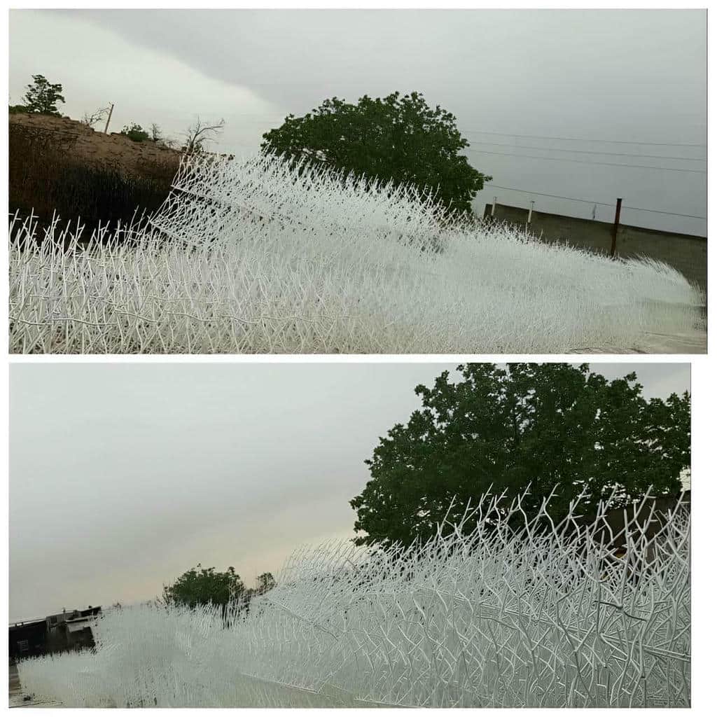 نصب حفاظ شاخ گوزنی میلگرد خمکاری روی تاج دیوار