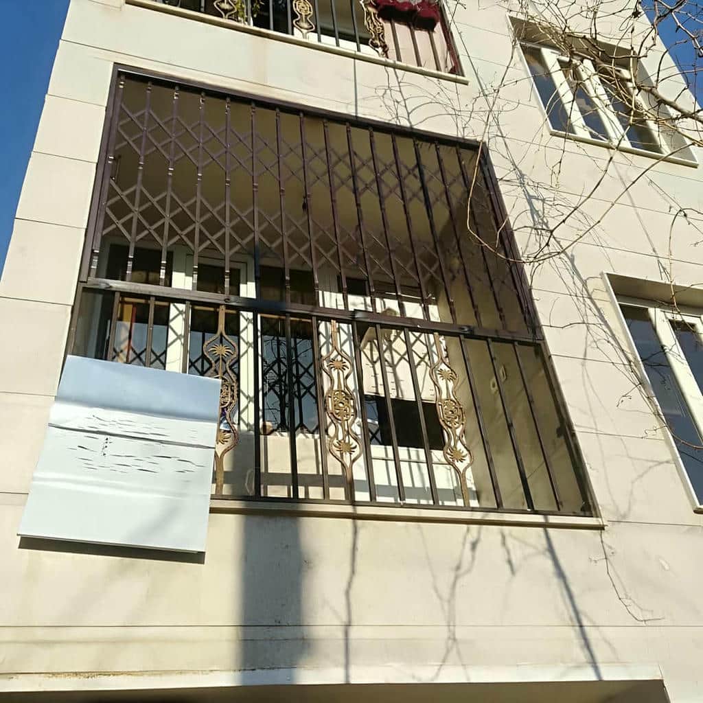 حفاظ پنجره فلزی با جوشکاری تمیز اتصال ها